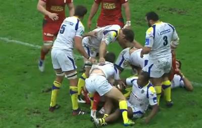 Clermont : Nathan Hines suspendu 6 semaines pour stamping Clermont : Nathan Hines suspendu 6 semaines pour stamping