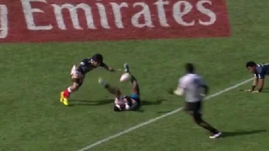 VIDEO. Dubai Sevens - Les Fidjiens écœurent leurs adversaires en jouant à la patate chaude