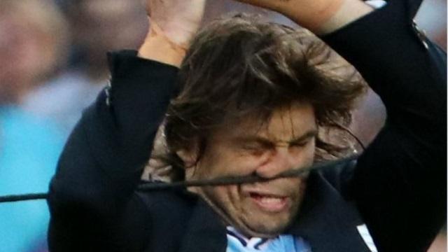 Dimitri Szarzewski vs Câbles : le choc des champions. Crédit photo : Twitter @BriceDulin