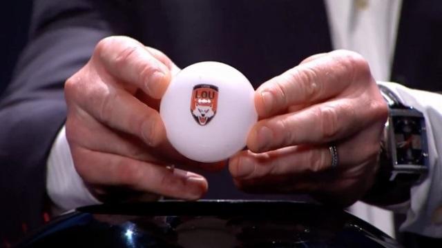 TOP 14 : le LOU dévoile ses nouveaux maillots pour la saison 2016/2017