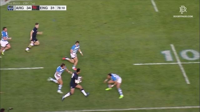 Denny Solomona offre la victoire à l'Angleterre à la dernière minute. 
