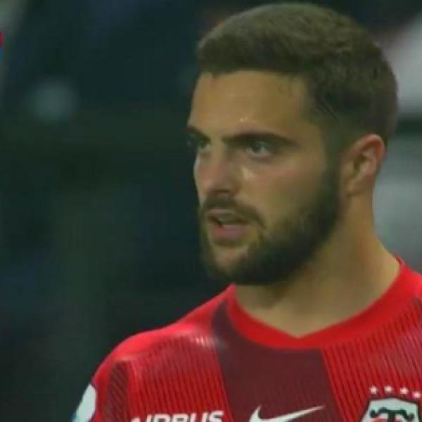 Opération inévitable et 3 mois d’absence : Gros coup dur pour le FC Grenoble avec cette recrue majeure sur le flanc 