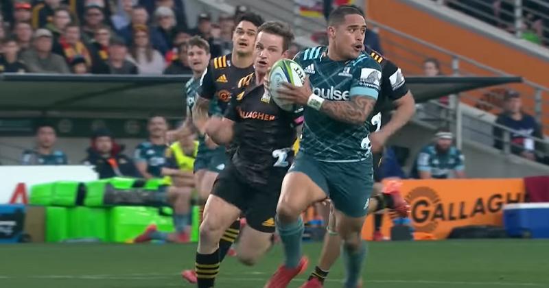 Aaron Smith est à l'origine des 4 essais des siens.