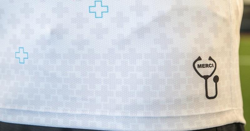 Les maillots uniques, aux couleurs de vrai super-héros. (Crédit photo : Top 14 Rugby)