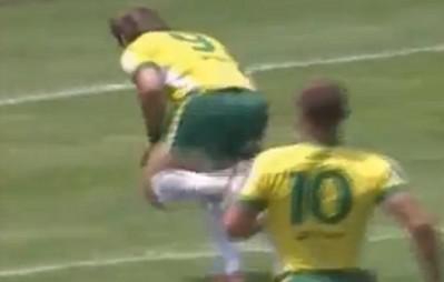 Deux beaux essais des Brésiliens en éliminatoires du mondial 2015.