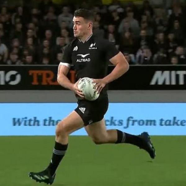 51 essais en 57 capes : le All Black Will Jordan peut-il intéresser Toulouse pour succéder à Thomas Ramos ?
