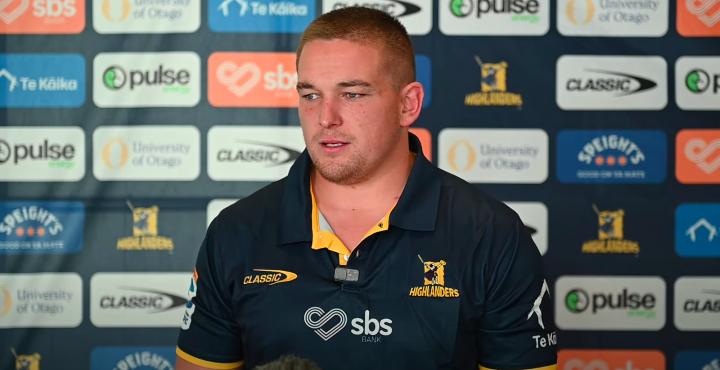 ''Quelques kilos de plus et j’irai jouer en France'': ce colosse des All Blacks bientôt vers le Top 14 ?