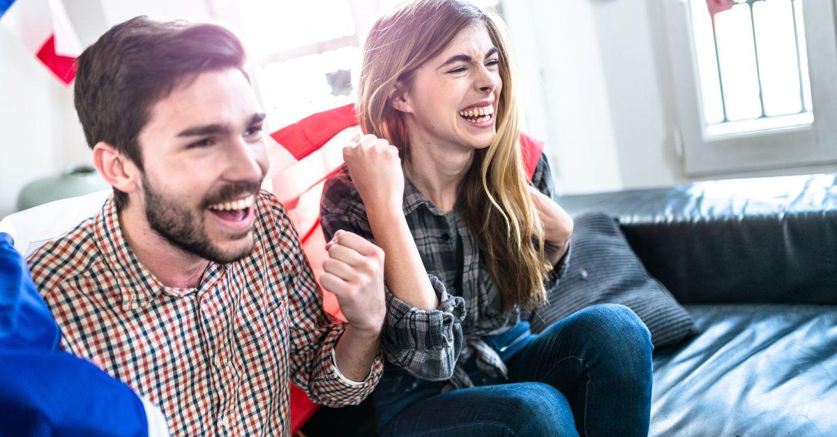Coupe du monde féminine : 5 rituels indispensables du supporter ''canapé'' pour pousser derrière les Bleues