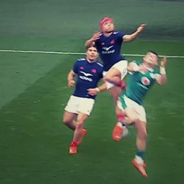 Le rugby moderne se joue aussi là-haut : analyse d’une arme tactique totale 