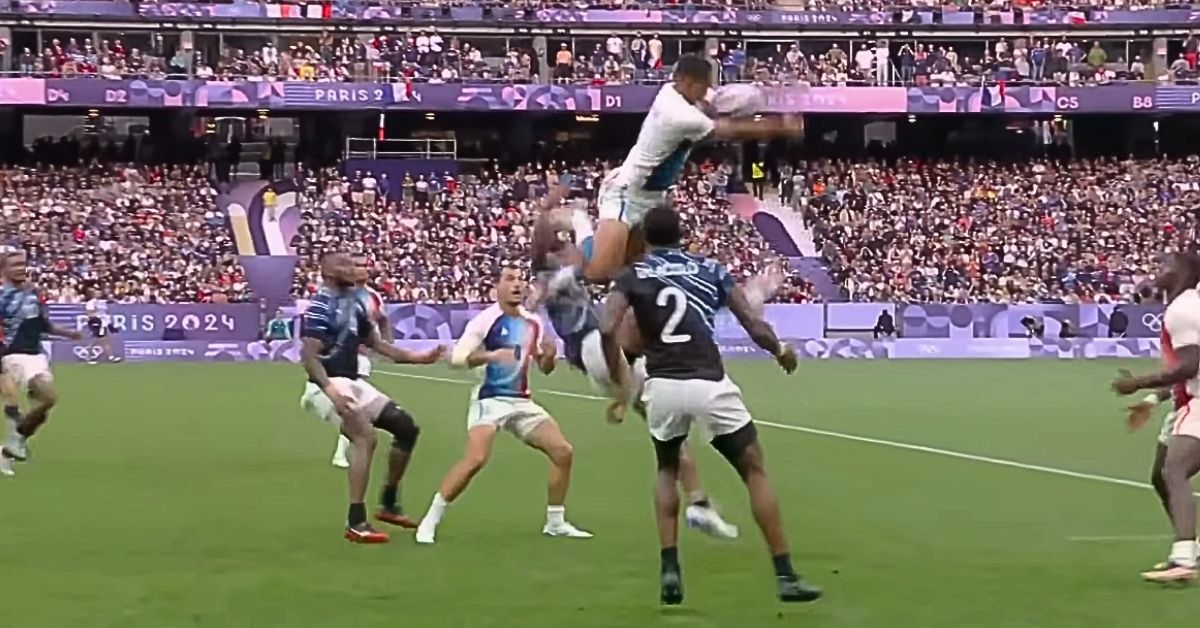 A plus de 3 mètres, Aaron Grandidier, le rugbyman qui rivalise avec LeBron James et Cristiano Ronaldo