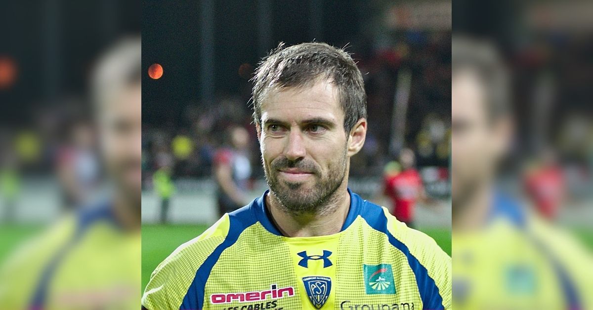 Brock James avec la jeune sélection des All Blacks. Crédit : Clément Bucco-Lechat, CC BY-SA via Wikimedia Commons.