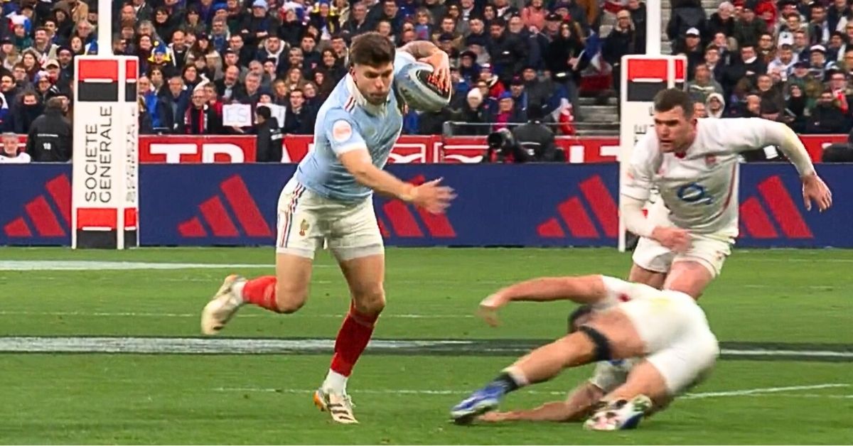 14 passes après contact, 18 défenseurs battus… Jalibert devient-il intouchable ? Crédit image : Screenshot France 2