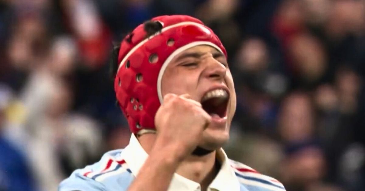 À 22 ans, Louis Bielle-Biarrey repousse les limites de ce qu'on croyait possible pour un ailier. Crédit image : Screenshot France 2