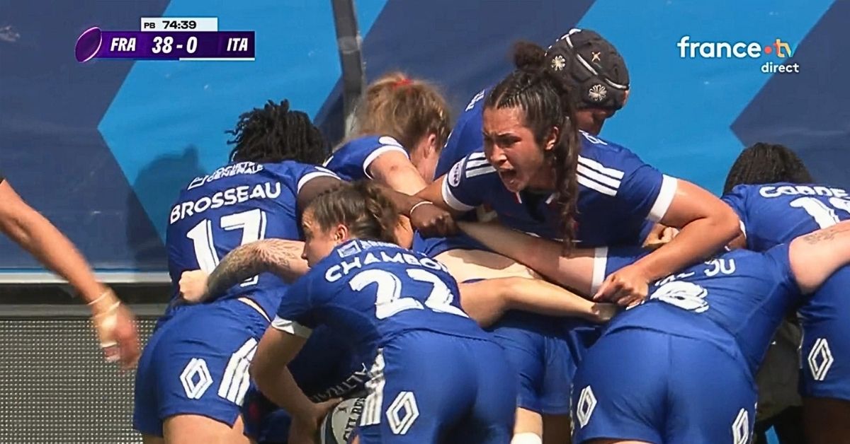 François Ratier a une semaine pour corriger les failles de ce France - Italie. On vous dit exactement où les Bleues doivent progresser avant Cardiff le 18 avril. Crédit image : Screenshot France 2