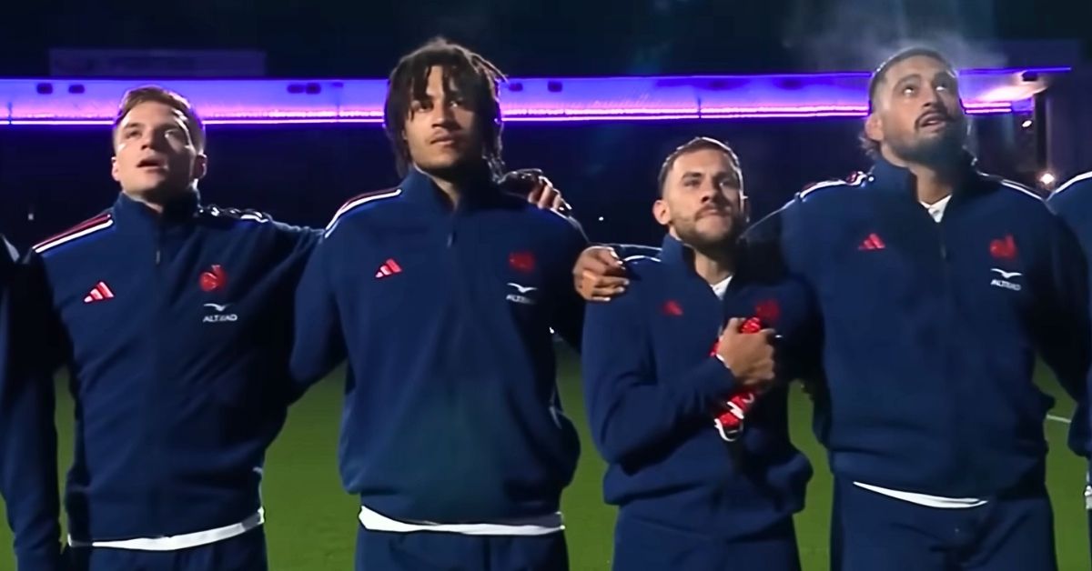 Nouveau coup dur pour Gabin Villière et le XV de France, l’ailier du RC Toulon serait victime d’une rupture du ligament croisé antérieur du genou droit.