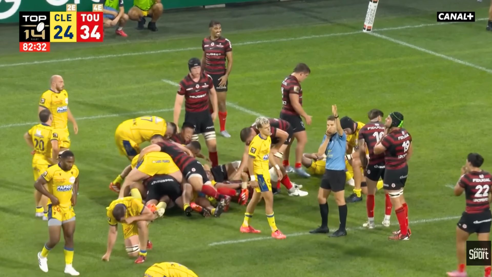 Il y aura un air de revanche. Lors de la première journée, Toulouse s'était imposé sur la pelouse de Clermont. Screenshot : Canal+