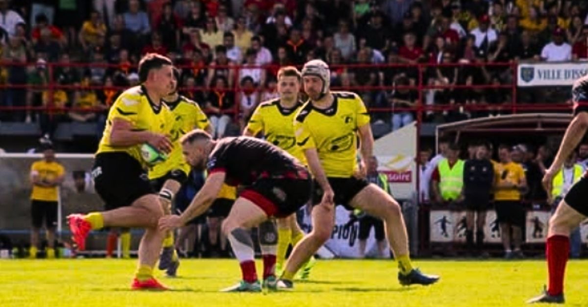 Baptiste Cléret n'a rien à faire en Régionale. Il le sait et s'en moque bien, tant qu'il est avec ses amis. Photo : @AL Cisternes Rugby