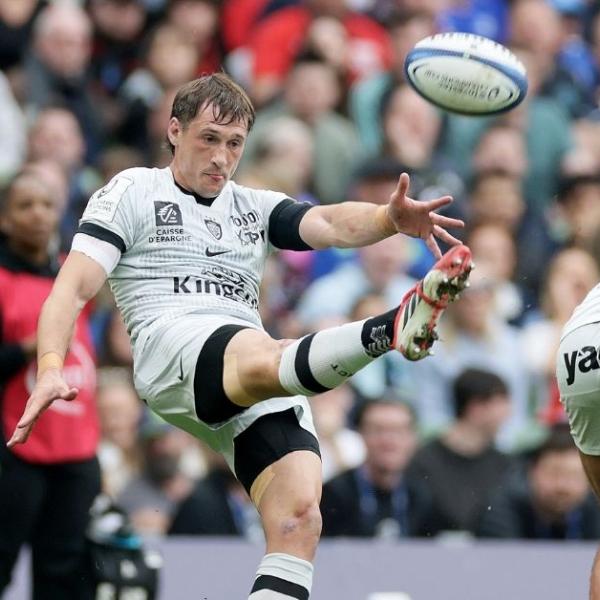 "Baptiste Serin trop talentueux" : le maître à jouer de Toulon choque l’Europe après la rencontre face au Leinster