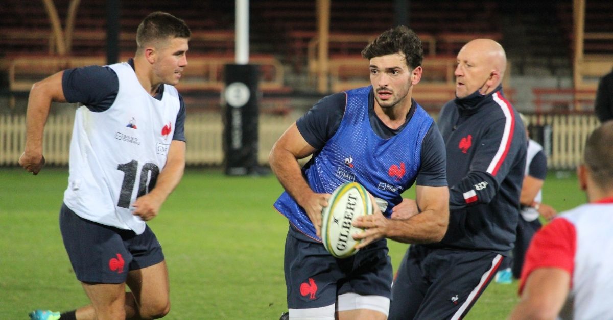 Le XV de France prépare-t-il déjà son prochain cycle ? Deux figures du staff pourraient quitter les Bleus cet été. Crédit photo : FFR