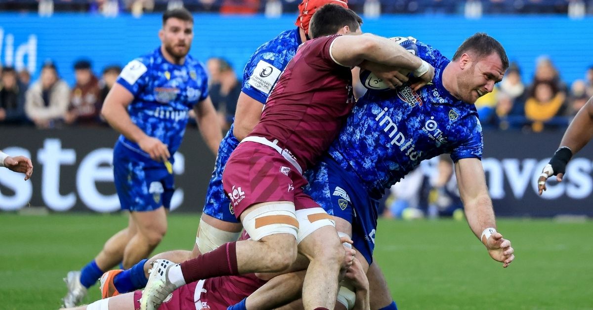 Thomas Ceyte met souvent son équipe dans l'avancée. ©INPHO/Manuel Blondeau (EPCR)