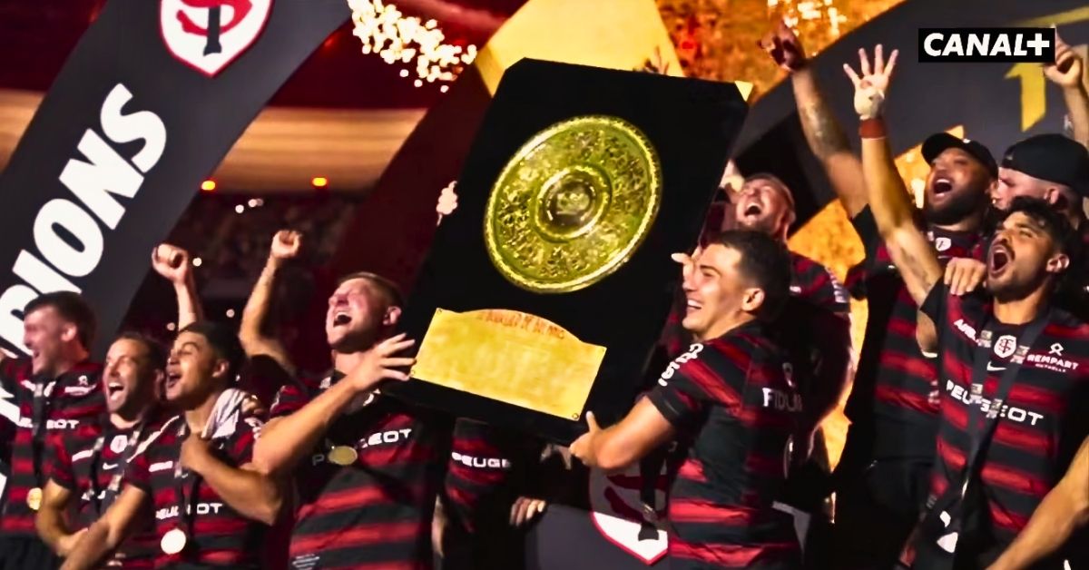 Toulouse a encore gagné. Pourtant, le plus dur commence peut-être maintenant. Le quintuplé passera par un Top 14 revanchard et une année de Coupe du monde. Crédit image : Screenshot Canal +
