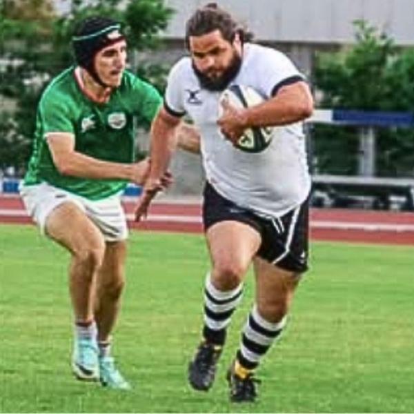 AMATEUR. 115kg, anarchisme et ventre à bière : qui est ce "mini Chabal" qui anime le rugby corse à grands coups d'épaule ?