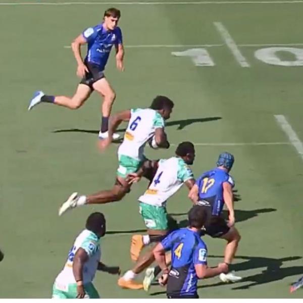 VIDEO. Il dépose des ailiers à la course : Ce 3e ligne fidjien sera-t-il le nouveau phénomène de la ProD2 ? 