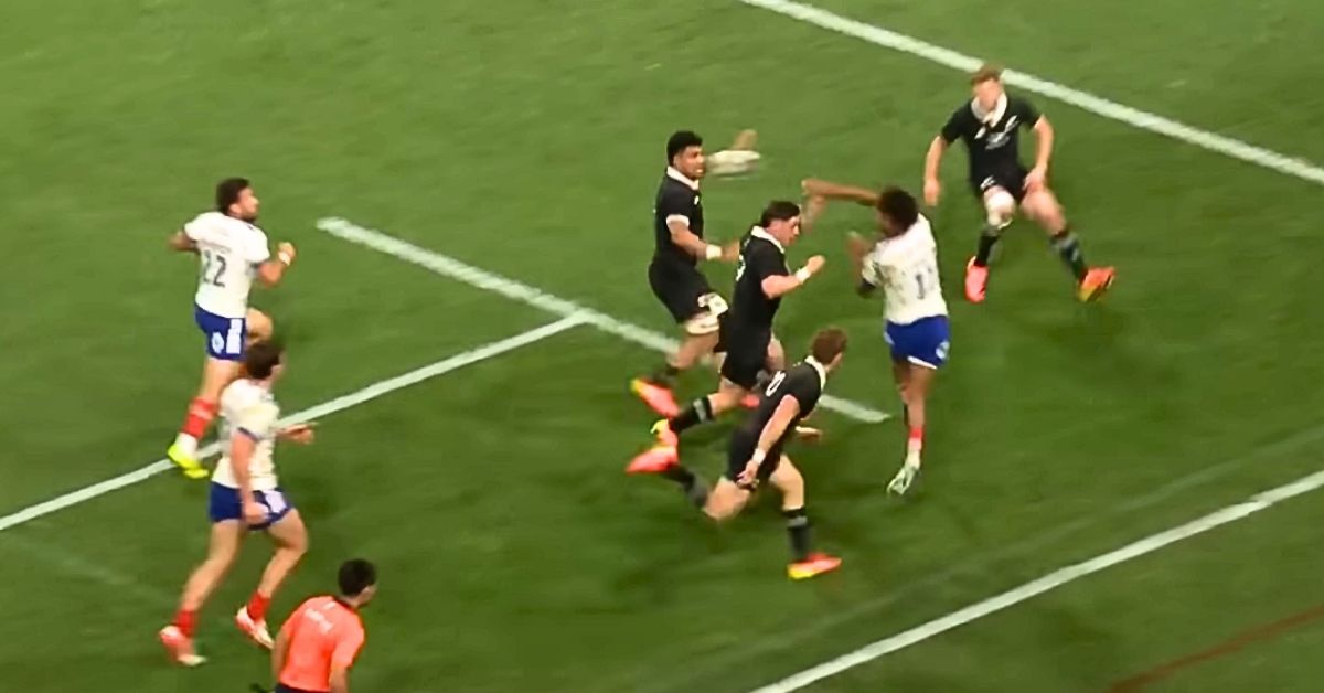 Le XV de France gagne en moyenne 4,07 mètres à chaque course. Aucun autre pays ne fait mieux dans le Nations Championship après les trois journées de juillet. Crédit : Youtube France Rugby