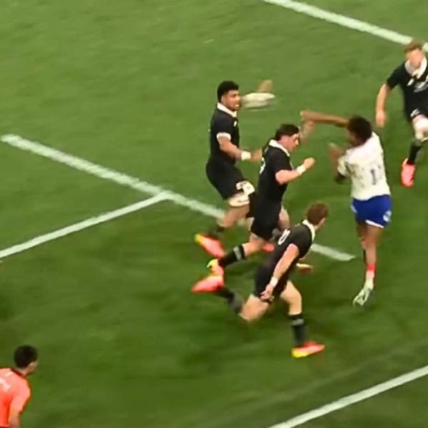 4,07 mètres en moyenne, le XV de France devance les Boks et la concu dans ce domaine précis