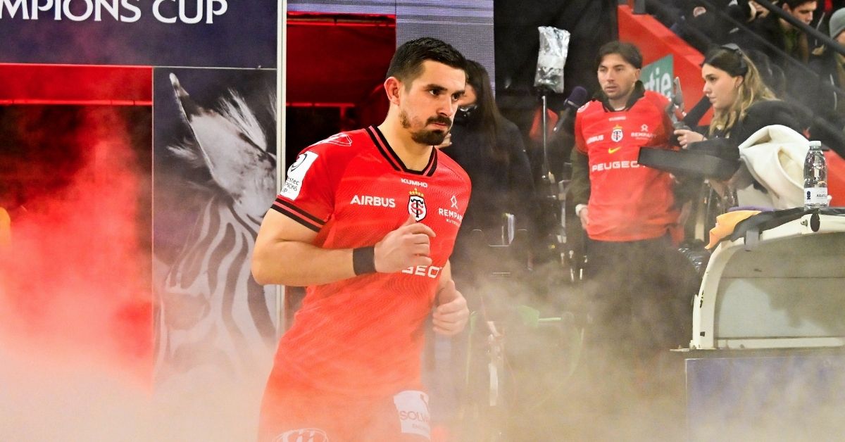 Peut-on imaginer Thomas Ramos ailleurs qu’à Toulouse ? La simple hypothèse d’un départ vers le Racing 92 suffit à diviser profondément les amateurs de rugby. ©INPHO/Federico Pestellini