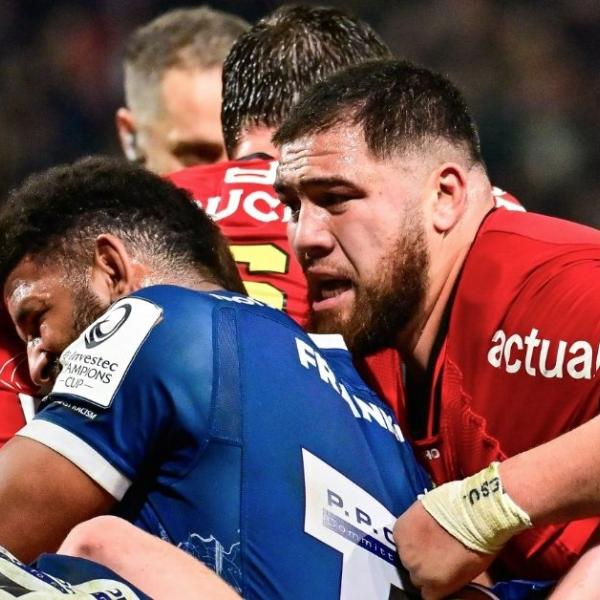 Après le départ de Thomas Ramos et les retraites de Baille et Aldegheri, le Stade Toulousain avance sur deux prolongations