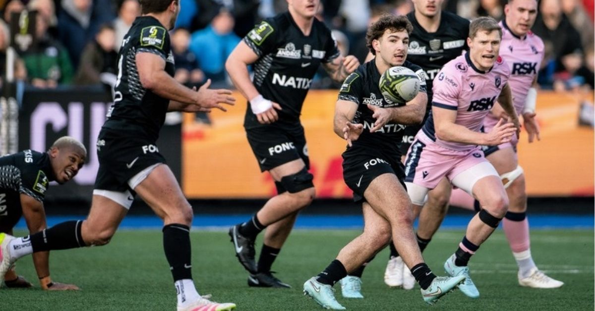 Gros coup dur pour le Racing 92 : la blessure de Léo Carbonneau pourrait accélérer le retour de prêt d’un demi de mêlée