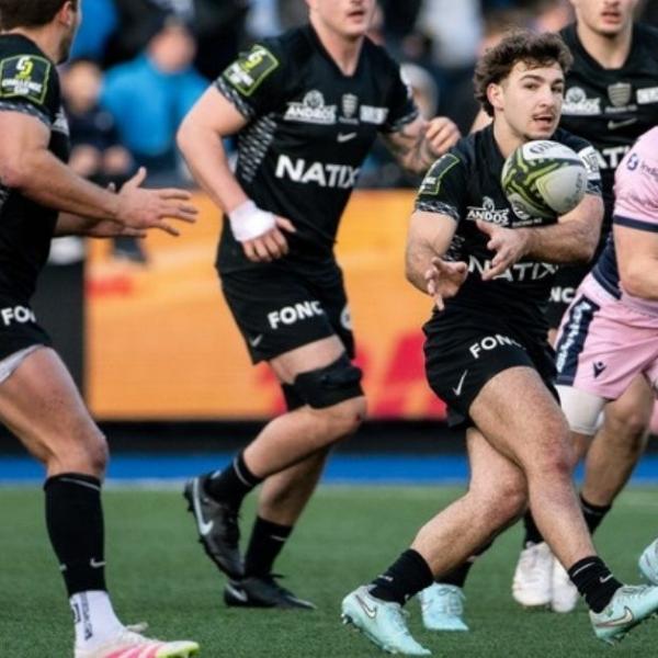 Gros coup dur pour le Racing 92 : la blessure de Léo Carbonneau pourrait accélérer le retour de prêt d’un demi de mêlée
