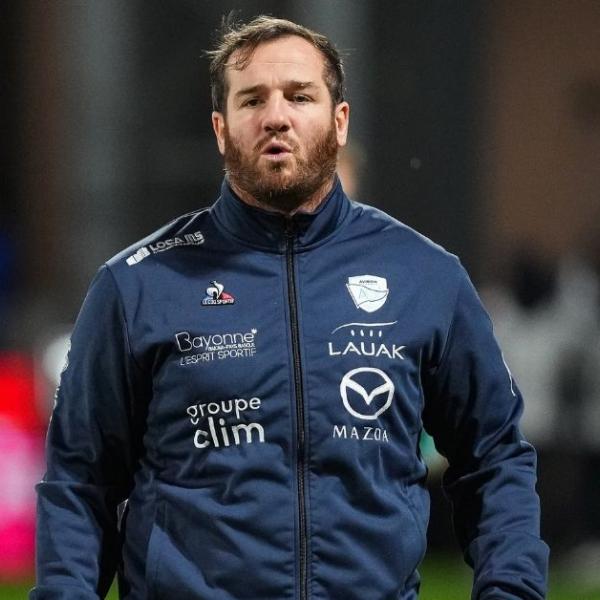 De numéro 10 à patron de l’attaque : le nouveau défi de Camille Lopez pour faire évoluer le jeu de Bayonne