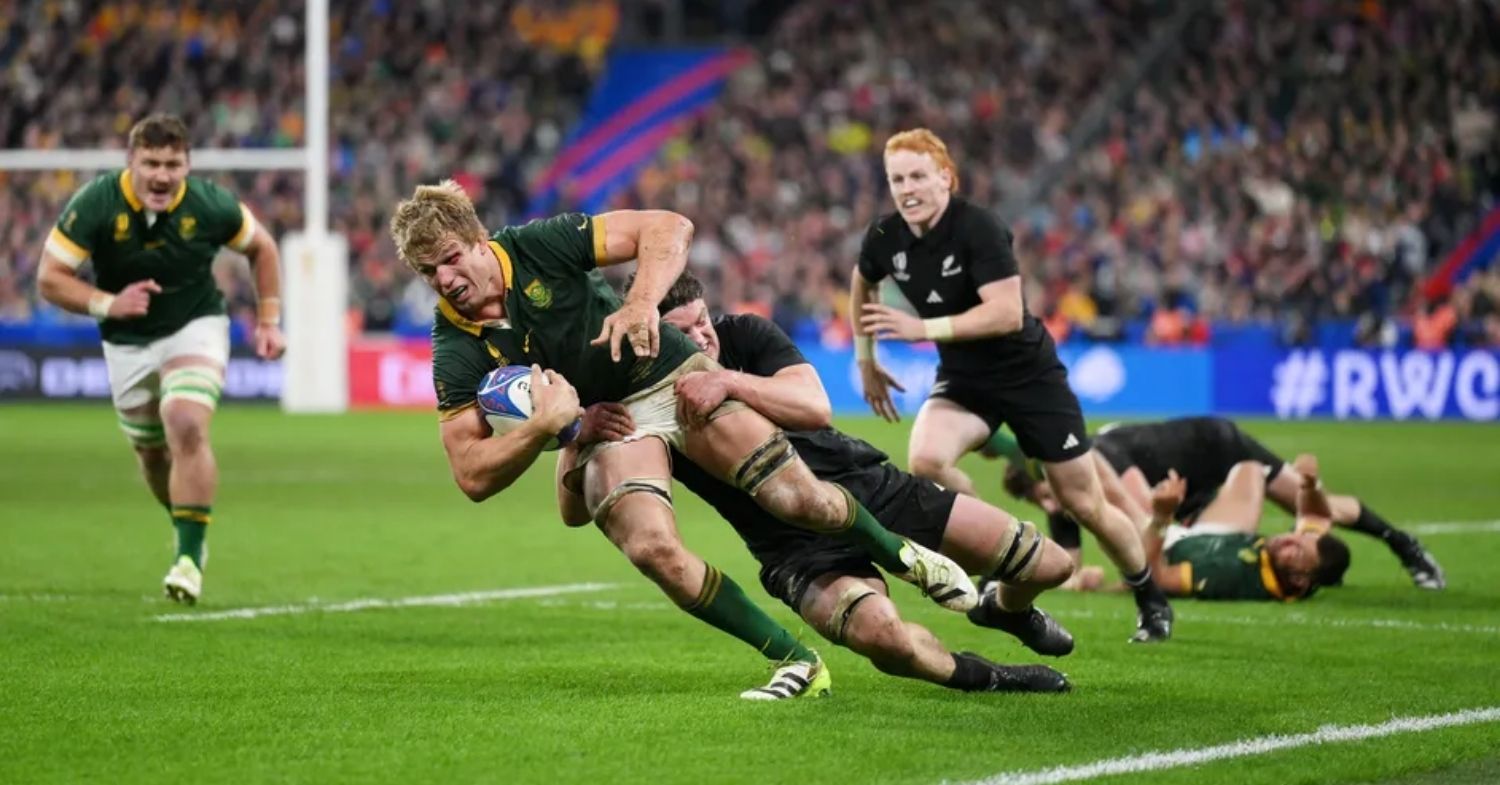 Rassie Erasmus n’a pas attendu samedi pour lancer le duel face aux All Blacks. Le sélectionneur des Boks a répondu au débat sur le jeu volontairement ralenti. Photo David Ramos - World Rugby