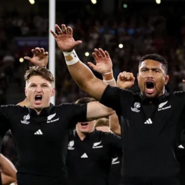 Ruben Love en 10, Beauden Barrett écarté des 23 : le pari très offensif des All Blacks pour défier les Springboks à Ellis Park