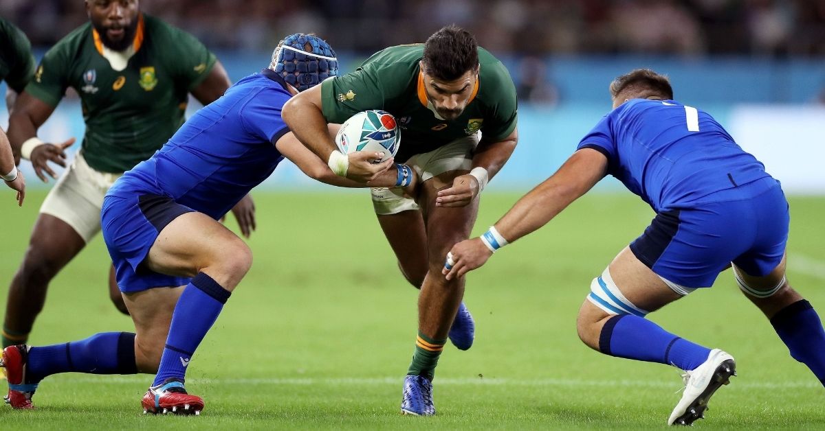 100 sélections et toujours la même réputation de bulldozer. Pourtant, Rassie Erasmus estime que la plus grande qualité de Damian de Allende se trouve ailleurs. Photo Francois Nel - World Rugby