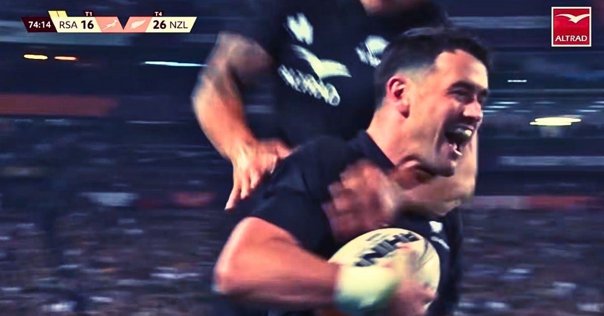 Menés 13-12 à la pause, les All Blacks ont retourné Ellis Park. La Nouvelle-Zélande bat les Springboks 33-16 et prend les commandes de la série dès l’ouverture. Crédit : Youtube All Blacks