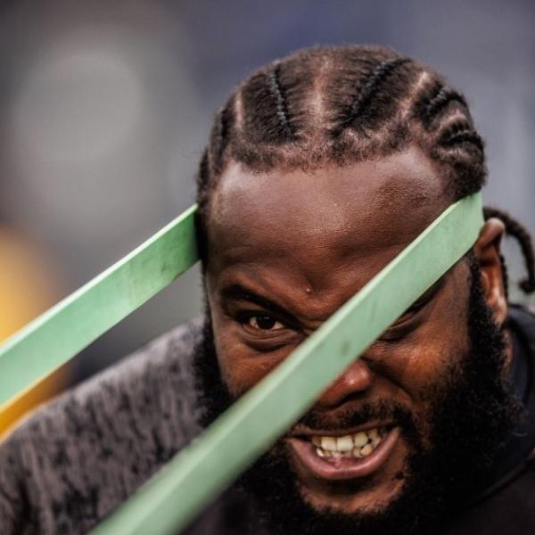 Un poulagasse de 120kg : le cousin de Maro Itoje pour caler la mêlée de l'UBB ?  