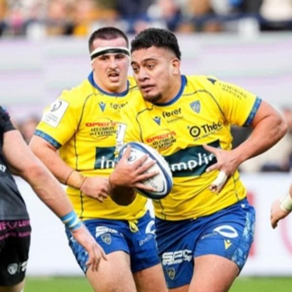 Selevasio Tolofua out jusqu’en janvier, des internationaux bientôt absents : Clermont tient déjà son principal recours en troisième ligne