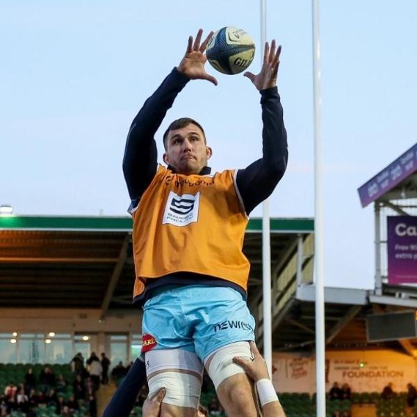 Malgré ses 10 sélections avec le XV de France, Paul Jédrasiak quitte Castres, barré par la jeunesse montante, pour se relancer en Pro D2
