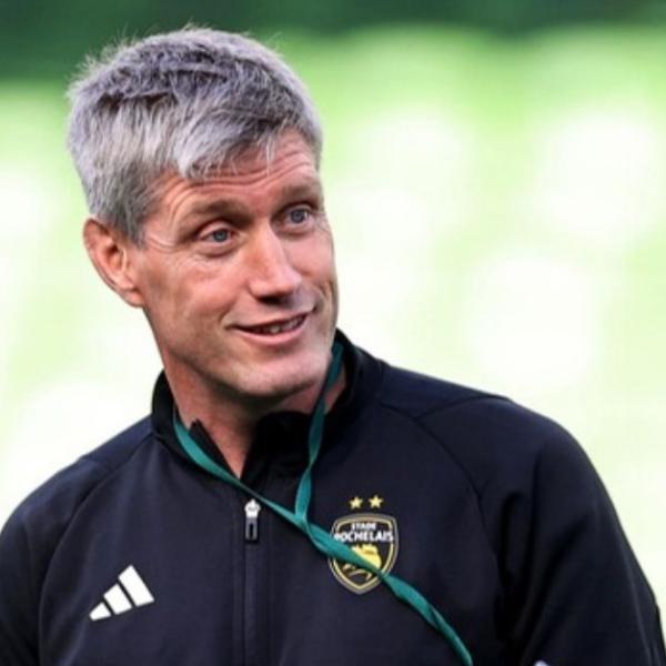 "Il ne quittera pas le Stade sans bouclier" : la prolongation de Ronan O'Gara jusqu'en 2031 fait jaser les supporters de La Rochelle