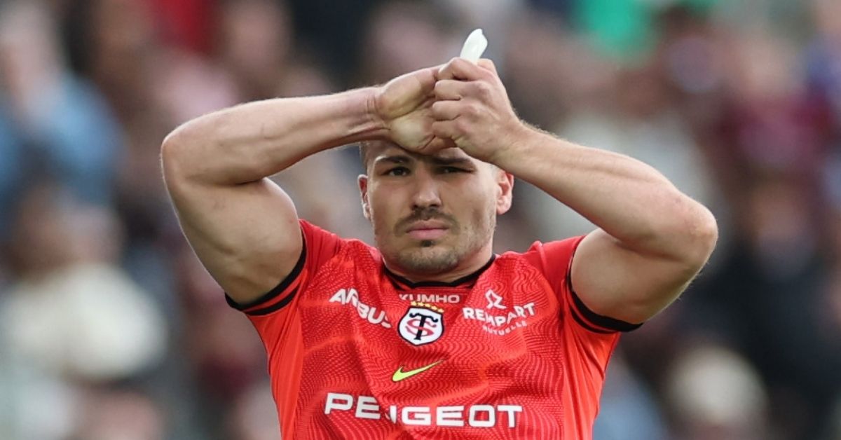 Willis rincé, Meafou gêné, Dupont déjà très sollicité : la composition du Stade Toulousain pourrait sérieusement bouger face à Vannes. ©INPHO/James Crombie