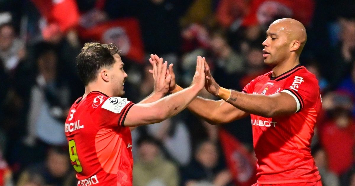 Antoine Dupont remplaçant, Paul Graou titulaire et Efrain Elias en troisième ligne : Toulouse réserve quelques surprises pour défier Vannes samedi. ©INPHO/Federico Pestellini