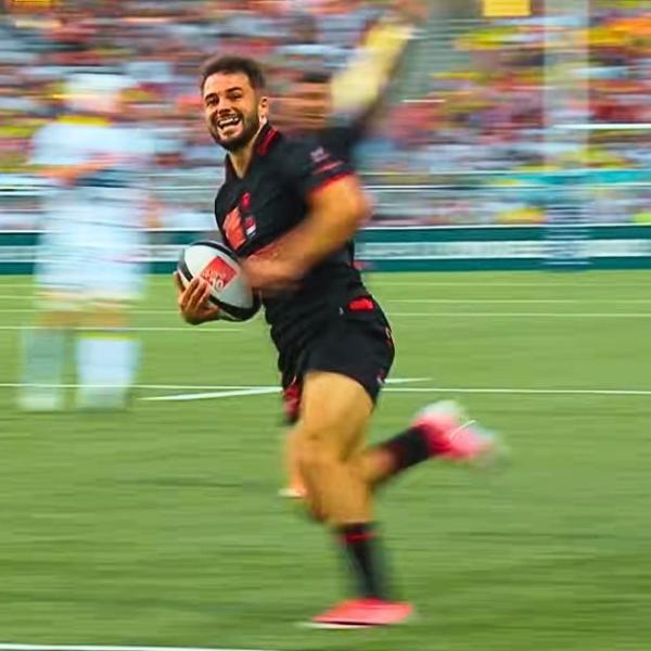Quatre essais et Lyon leader du Top 14 : Gabin Lorre peut-il se rapprocher du XV de France ?