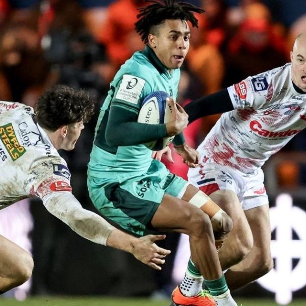 Ailier, arrière et désormais plus dangereux au pied : comment Théo Attissogbe devient une option de plus en plus complète pour les Bleus