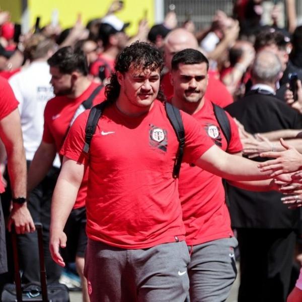 Après avoir sécurisé Meafou, le Stade Toulousain doit encore trancher sur l'avenir de 3  joueurs, avec Efraín Elías comme priorité