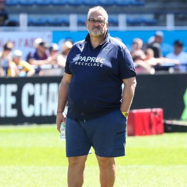 Christophe Urios bientôt seul manager de Top 14 sans avenir fixé : l’ASM Clermont joue déjà une partie de son projet pour 2027-2028