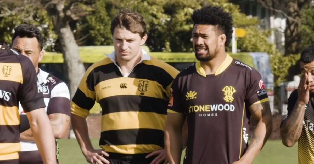Ardie Savea portera le maillot des Blues en 2027. Un choix qui rapproche encore un peu plus son étonnant parcours de celui de Beauden Barrett. Crédit image : RugbyPass