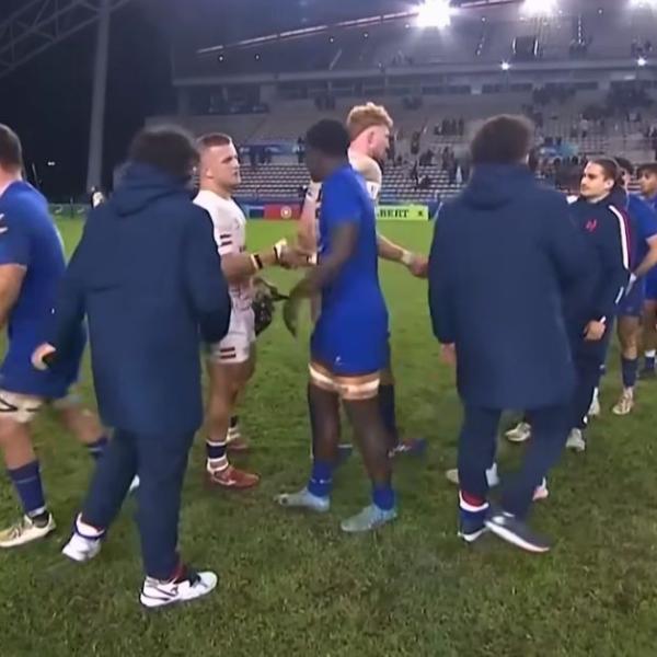 A seulement 23 ans, cet ancien U20 anglais adversaire de Reus, Jauneau et Gazzotti est contraint d'arrêter sa carrière